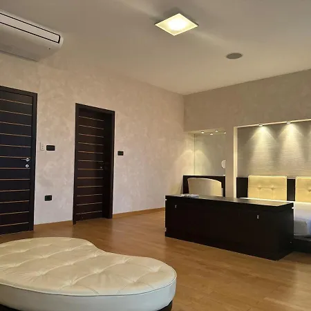 Spacious Luxury Close To Marinela *
